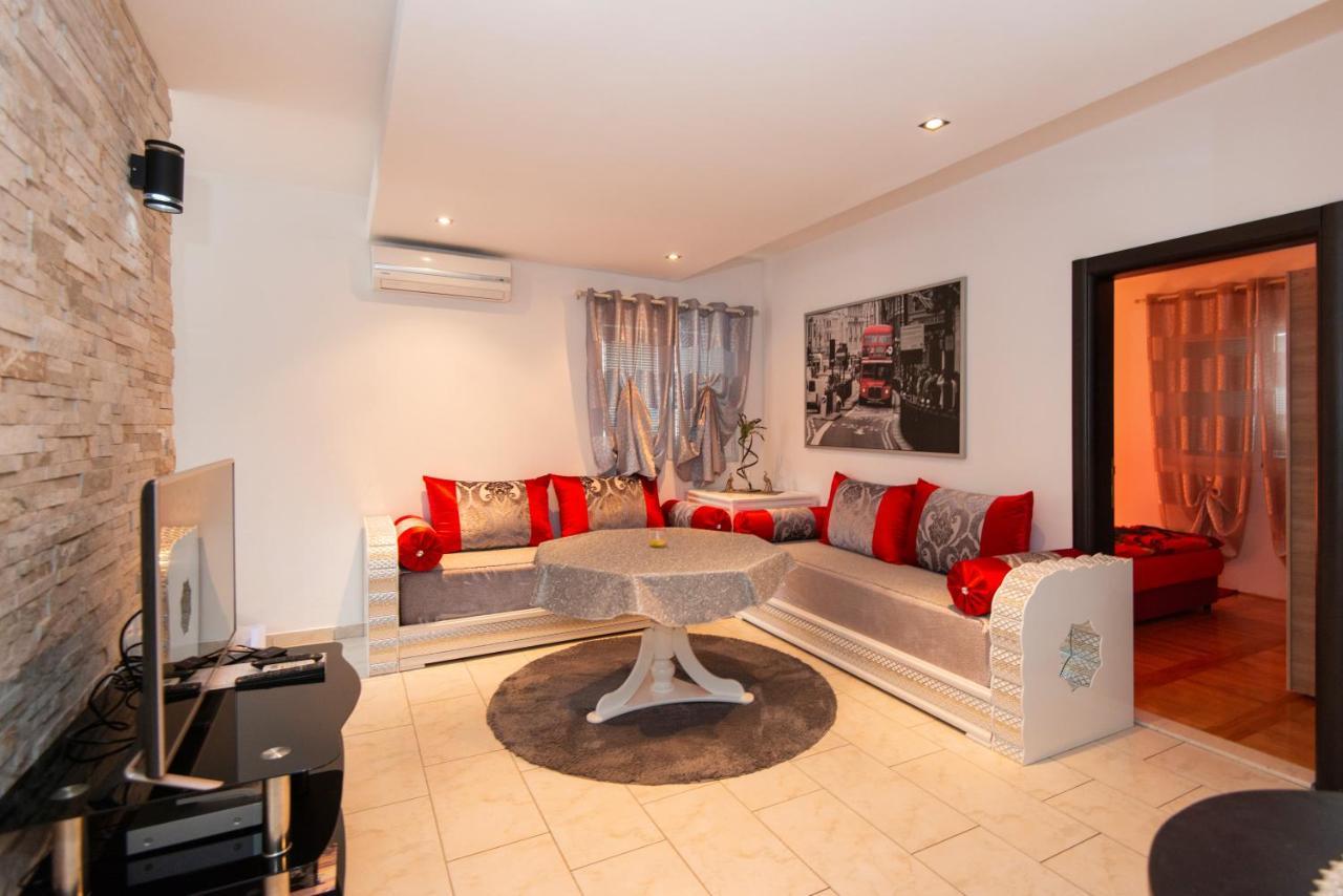 Sea Star Apartment Tivat Zewnętrze zdjęcie