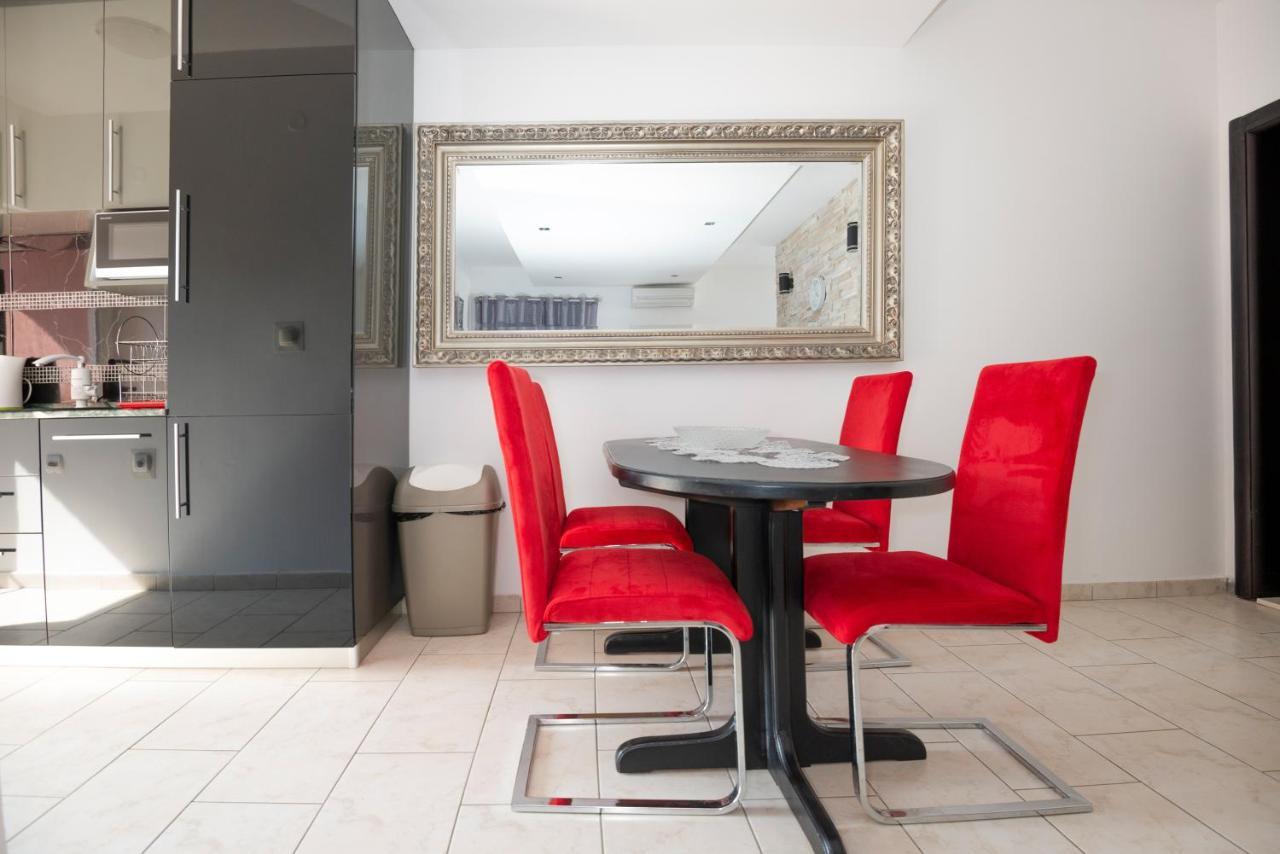 Sea Star Apartment Tivat Zewnętrze zdjęcie