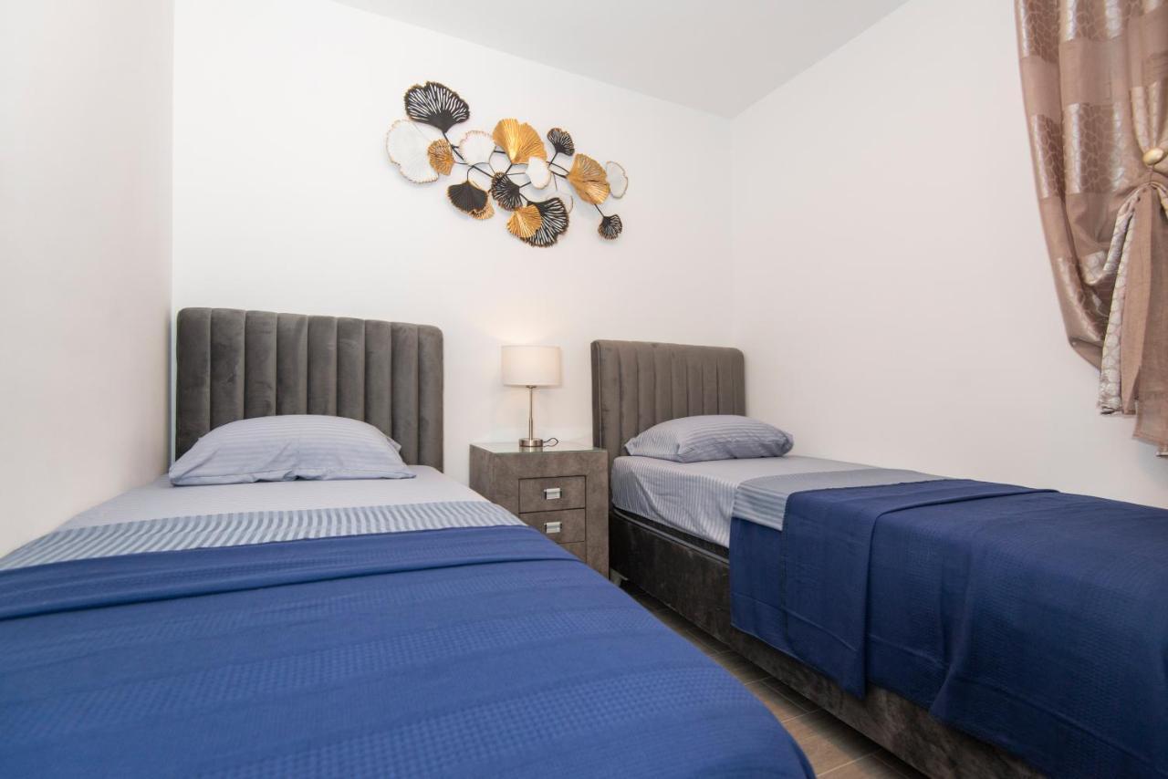 Sea Star Apartment Tivat Zewnętrze zdjęcie