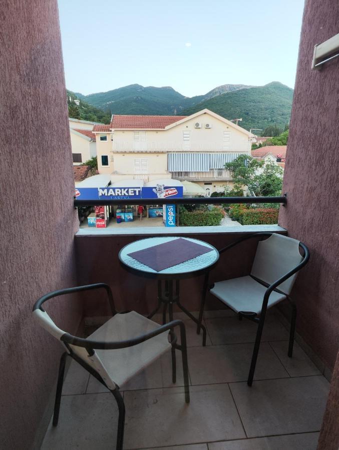 Sea Star Apartment Tivat Zewnętrze zdjęcie